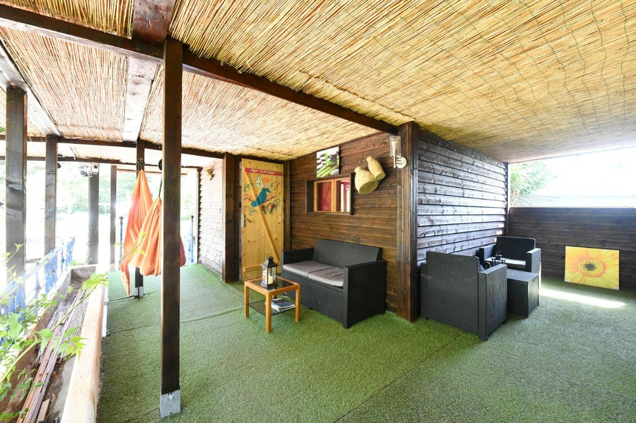 L'Amarre Aux Anges Bed & Breakfast Cormatin Exterior photo