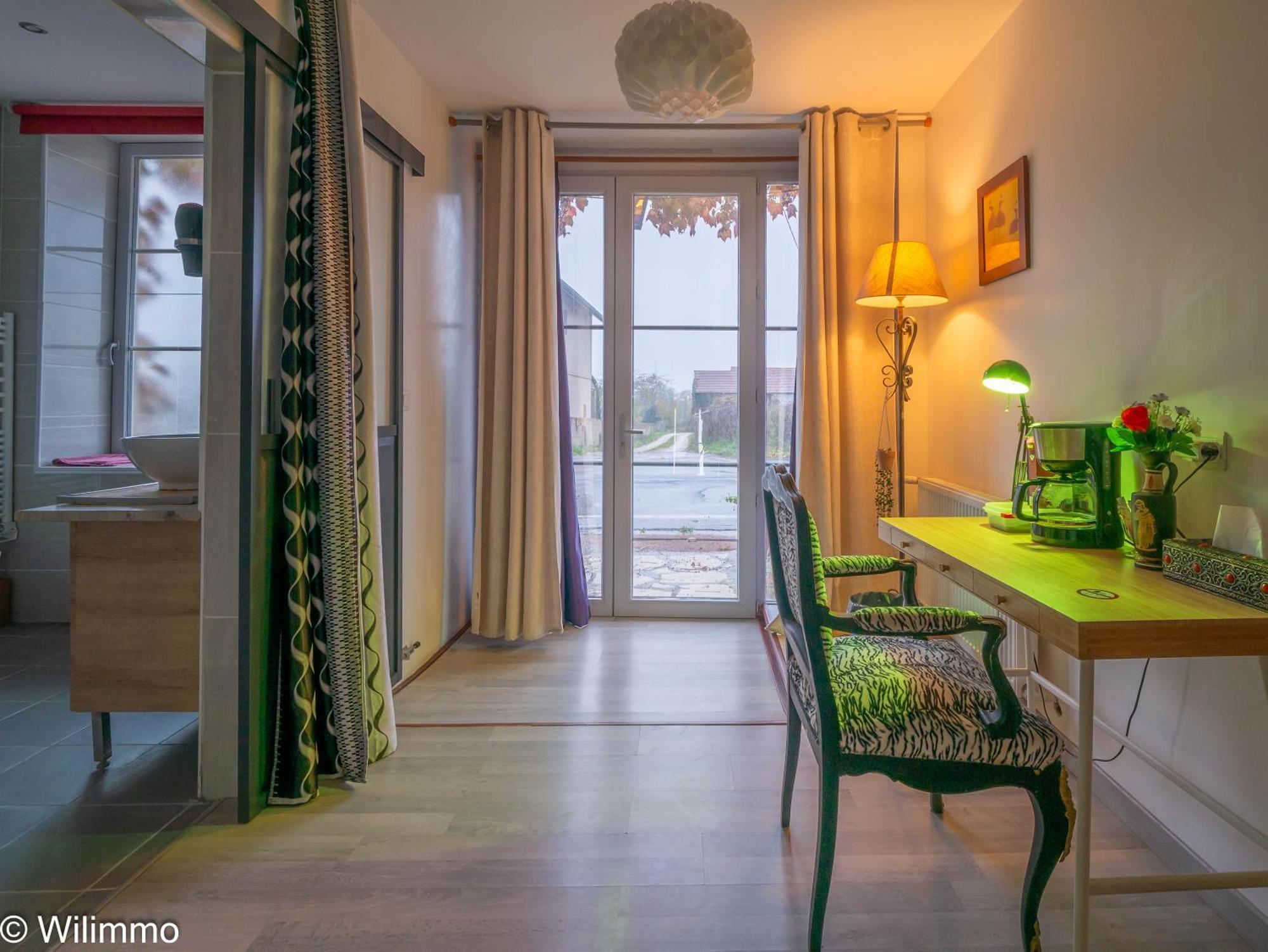L'Amarre Aux Anges Bed & Breakfast Cormatin Exterior photo